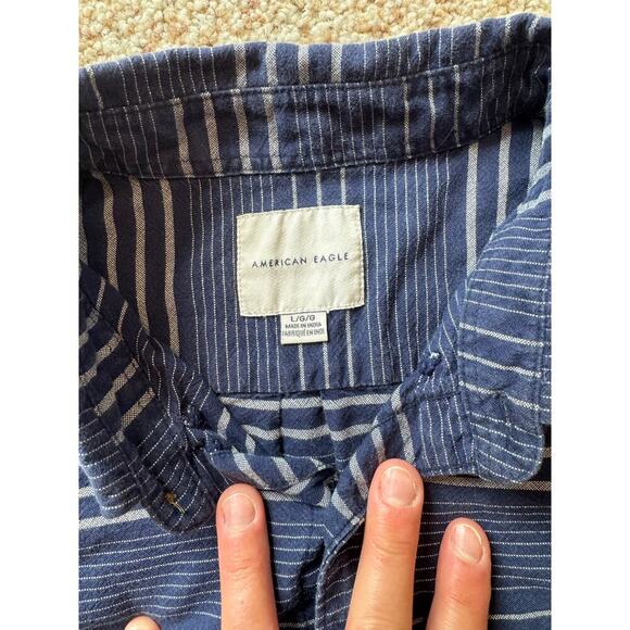 AMERICAN EAGLE short sleeve button up collared shirt; size L; 100% cotton, Blue - Picture 3 of 6